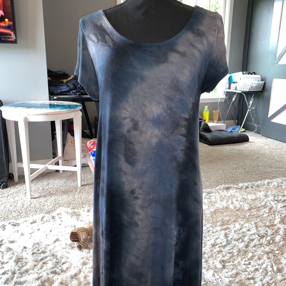 dark blue dress
